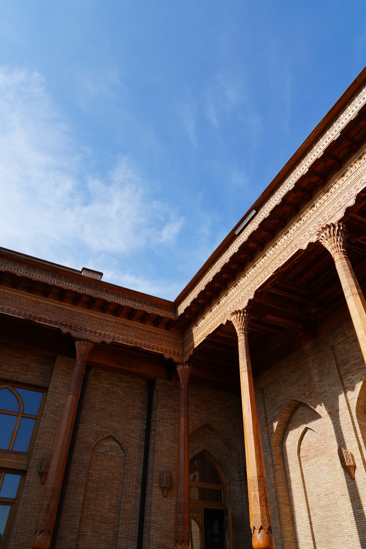 砖石与木雕的交响曲